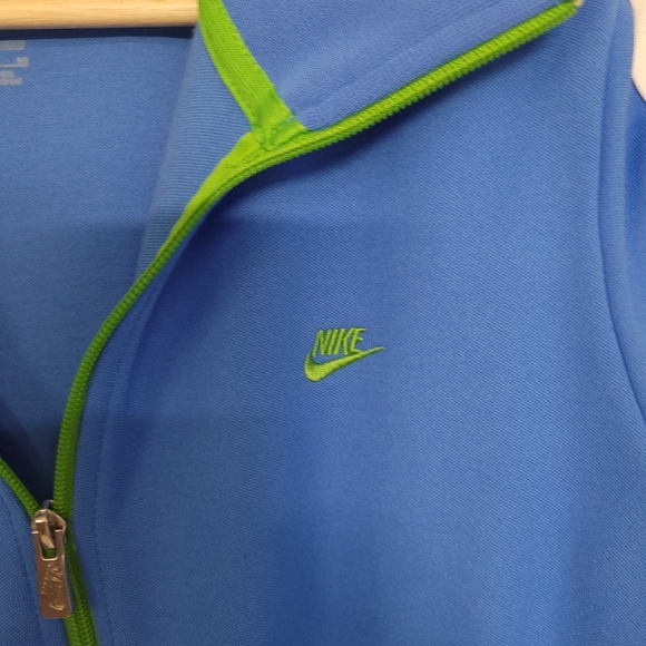 NIKE FULL ZIP COLOR BLUE,GREEN, WHITE ATHLETIC TRACK JACKET - SIZE XL. - Picture 9 of 13